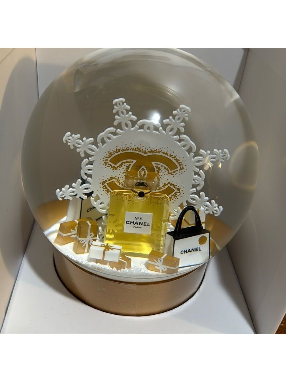 AUTHENTIC CHANEL SNOW GLOBE